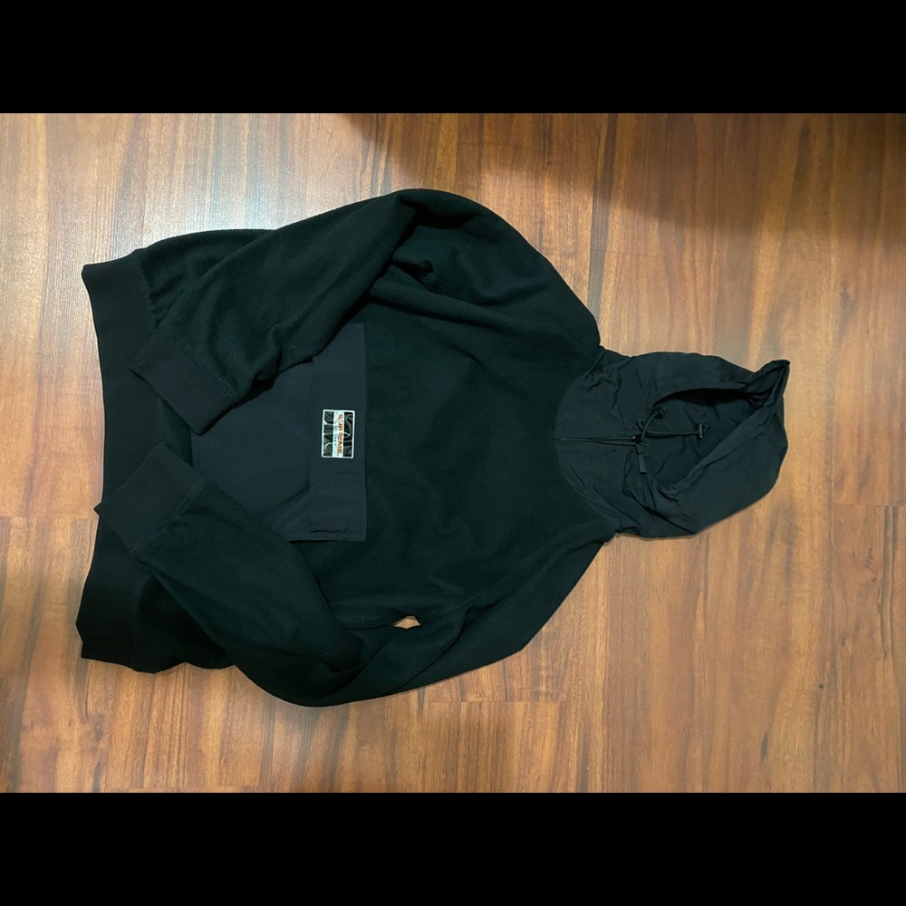 Supreme Hoodie || LIGHTLY WORN